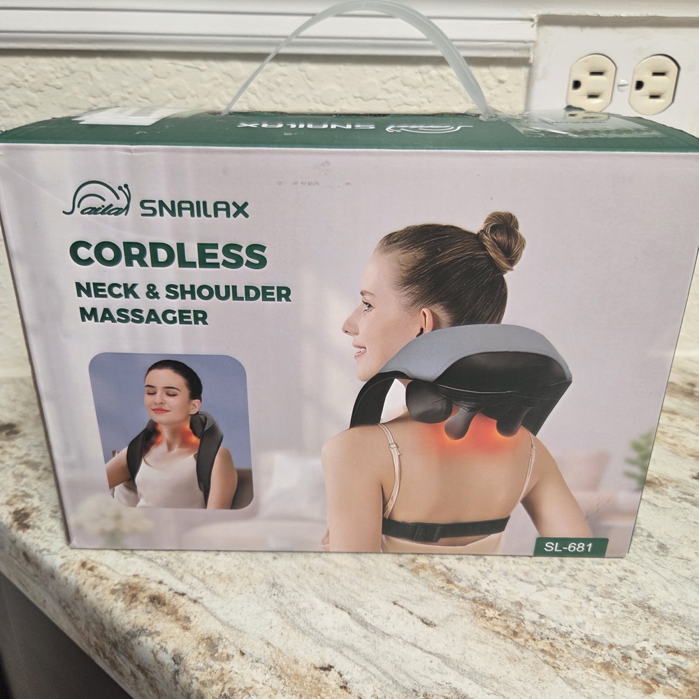 NAILA 5D Expert Kneading Massager